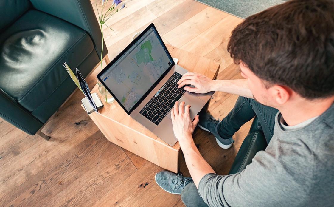 Business development webinar session with interactive presentation materials